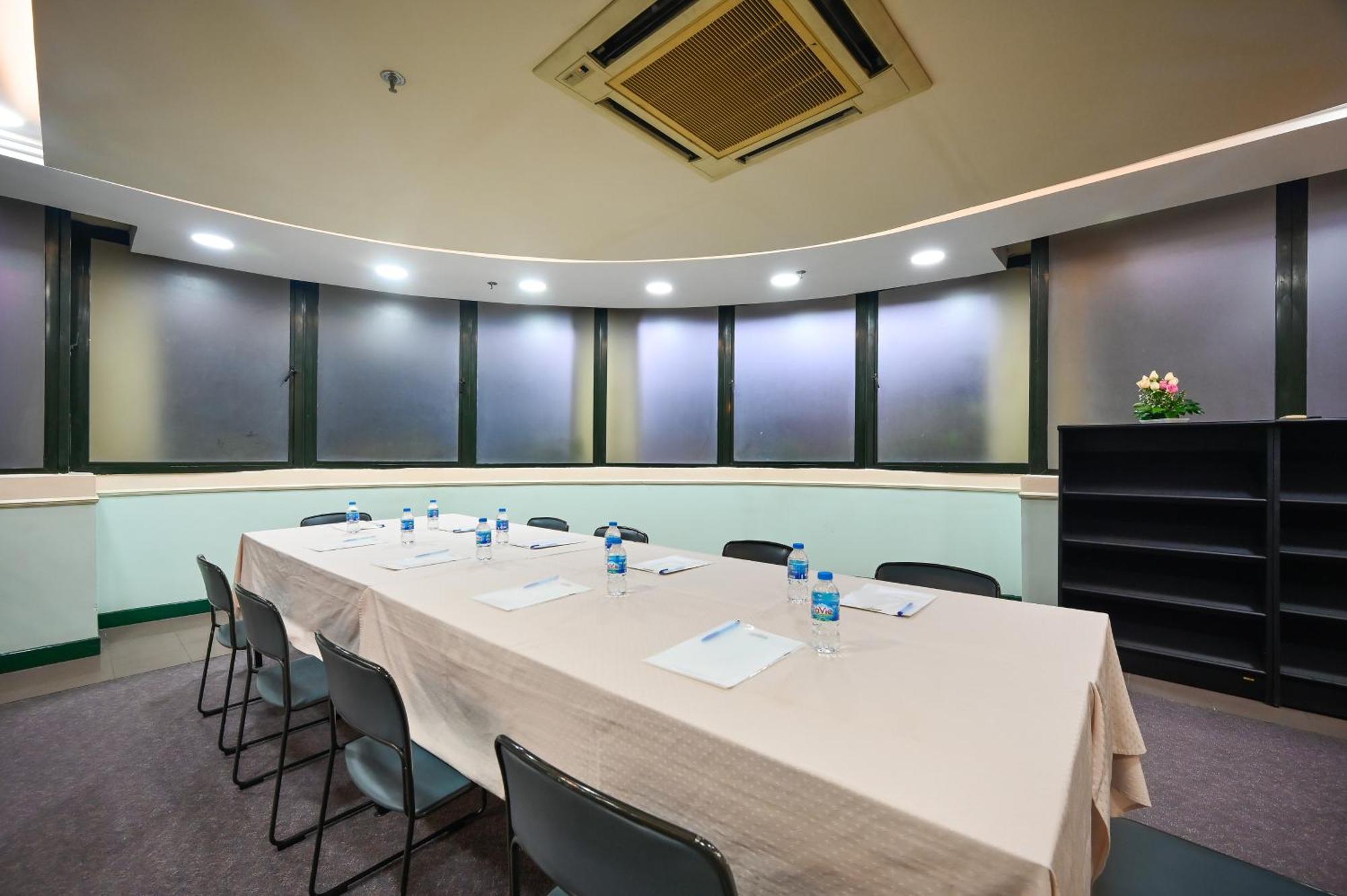 Cityview Serviced Apartment & Hotel Хошимин Екстериор снимка