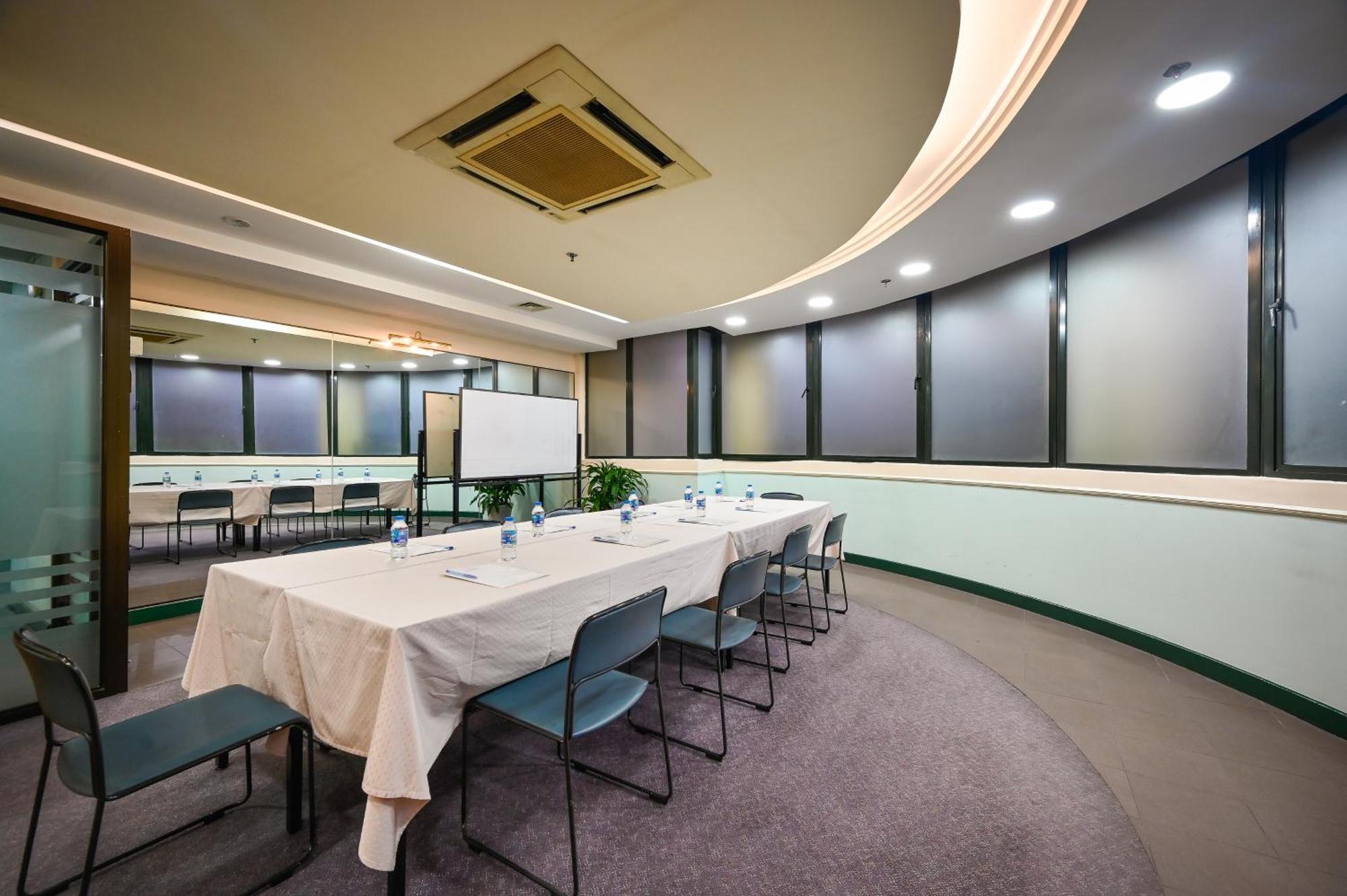 Cityview Serviced Apartment & Hotel Хошимин Екстериор снимка